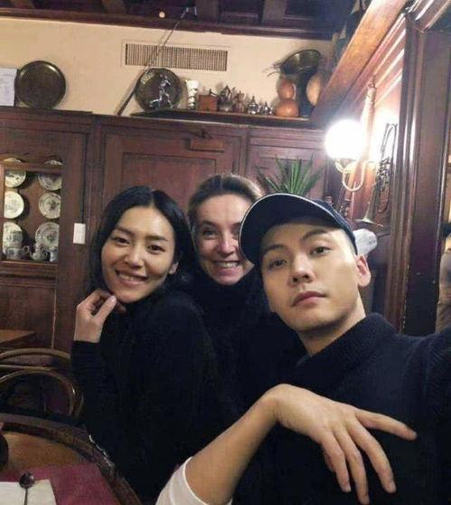 刘雯恋情爆料最新视频,甜蜜视频揭露神秘男友身份  第3张